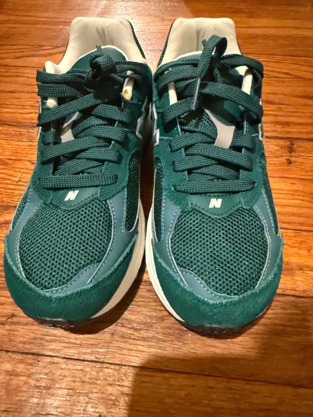 New Balance - Picture 2 of 5
